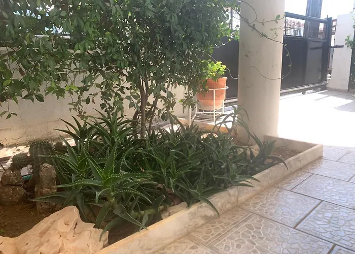 Location In Appartamento Vrahati